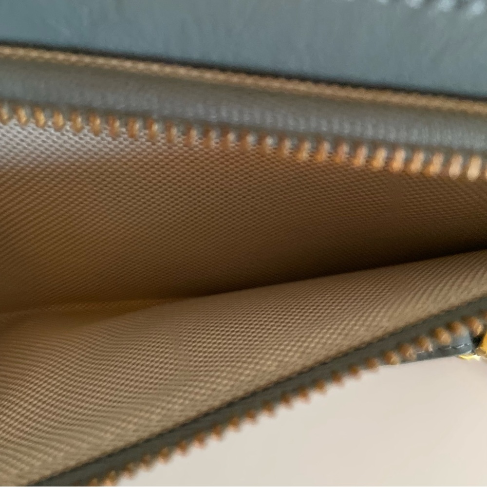 Fossil Logan Rfid Zip Around Wallet - image 7